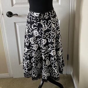 Laura Petites Black and White Ribbon Embroidered Skirt, Size 10